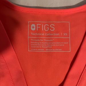 Women’s Hot Coral Casma three pocket scrub top -XS